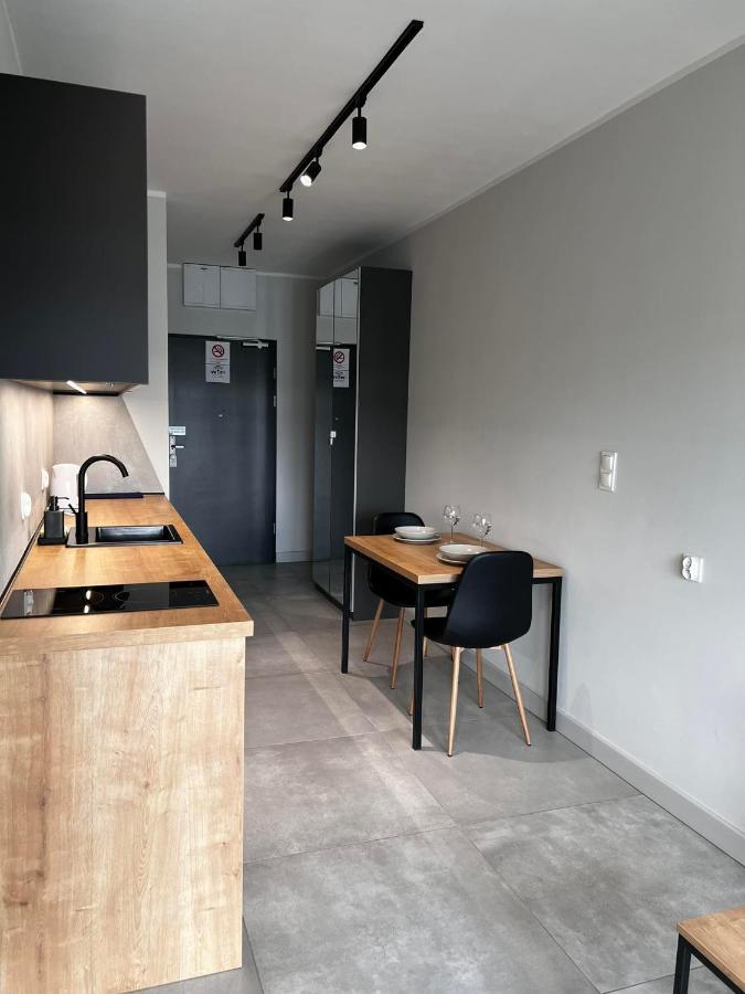Property Apart - Legnicka Business Center Wroclaw Ngoại thất bức ảnh