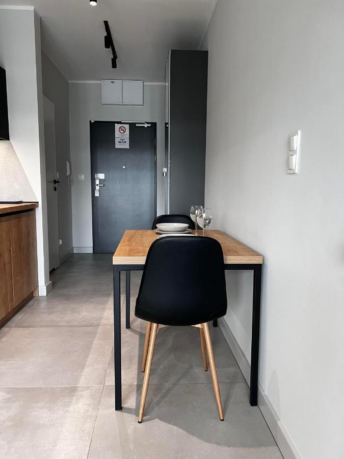Property Apart - Legnicka Business Center Wroclaw Ngoại thất bức ảnh