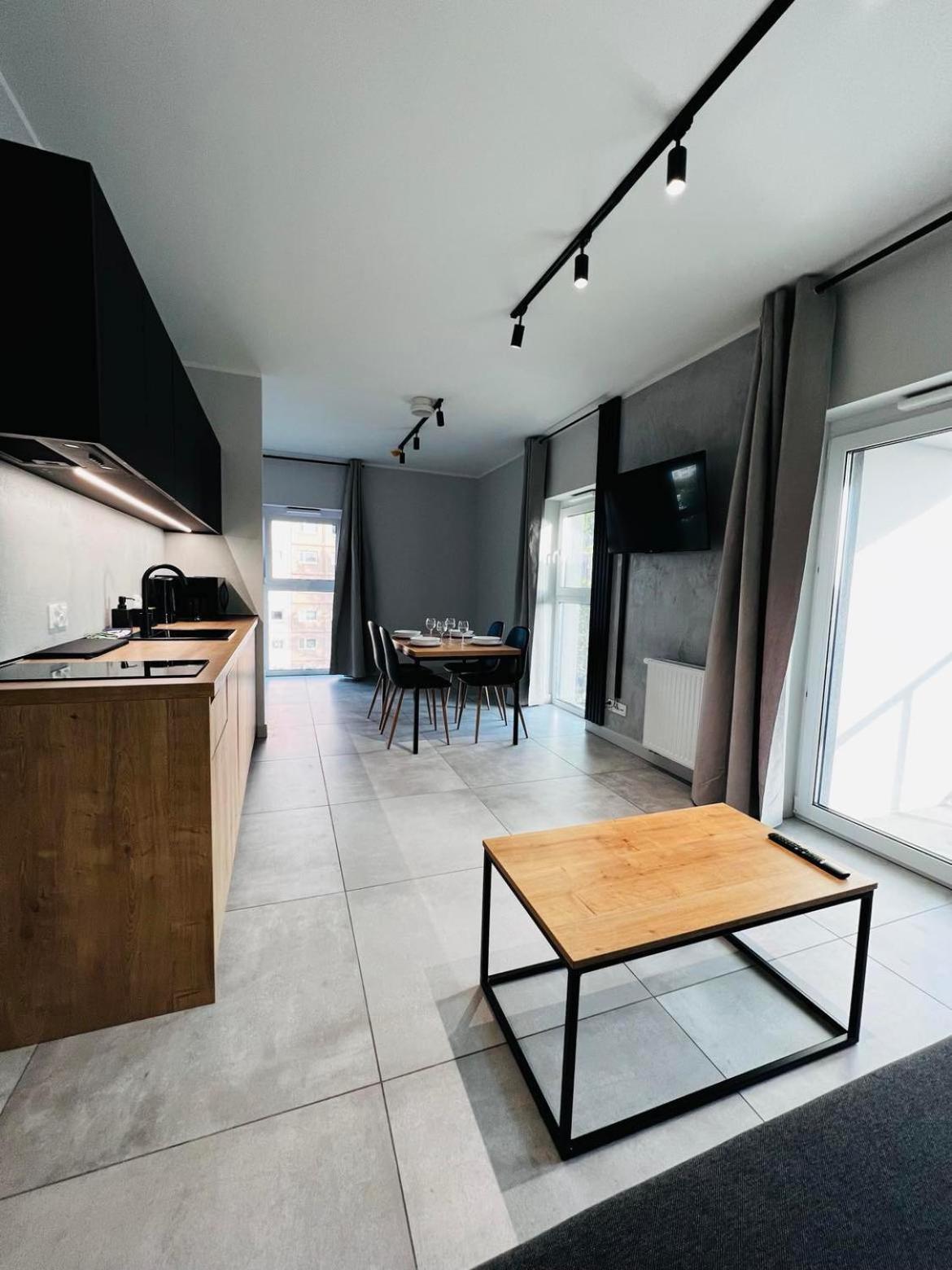Property Apart - Legnicka Business Center Wroclaw Ngoại thất bức ảnh