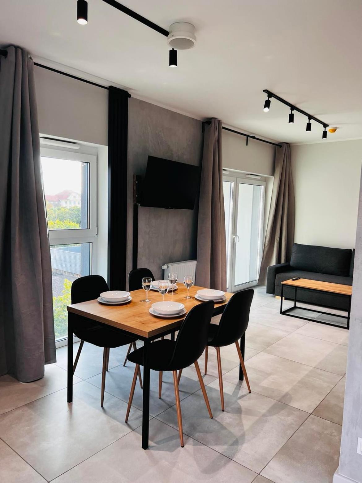 Property Apart - Legnicka Business Center Wroclaw Ngoại thất bức ảnh