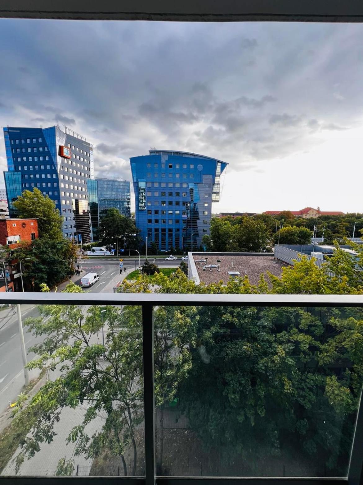 Property Apart - Legnicka Business Center Wroclaw Ngoại thất bức ảnh
